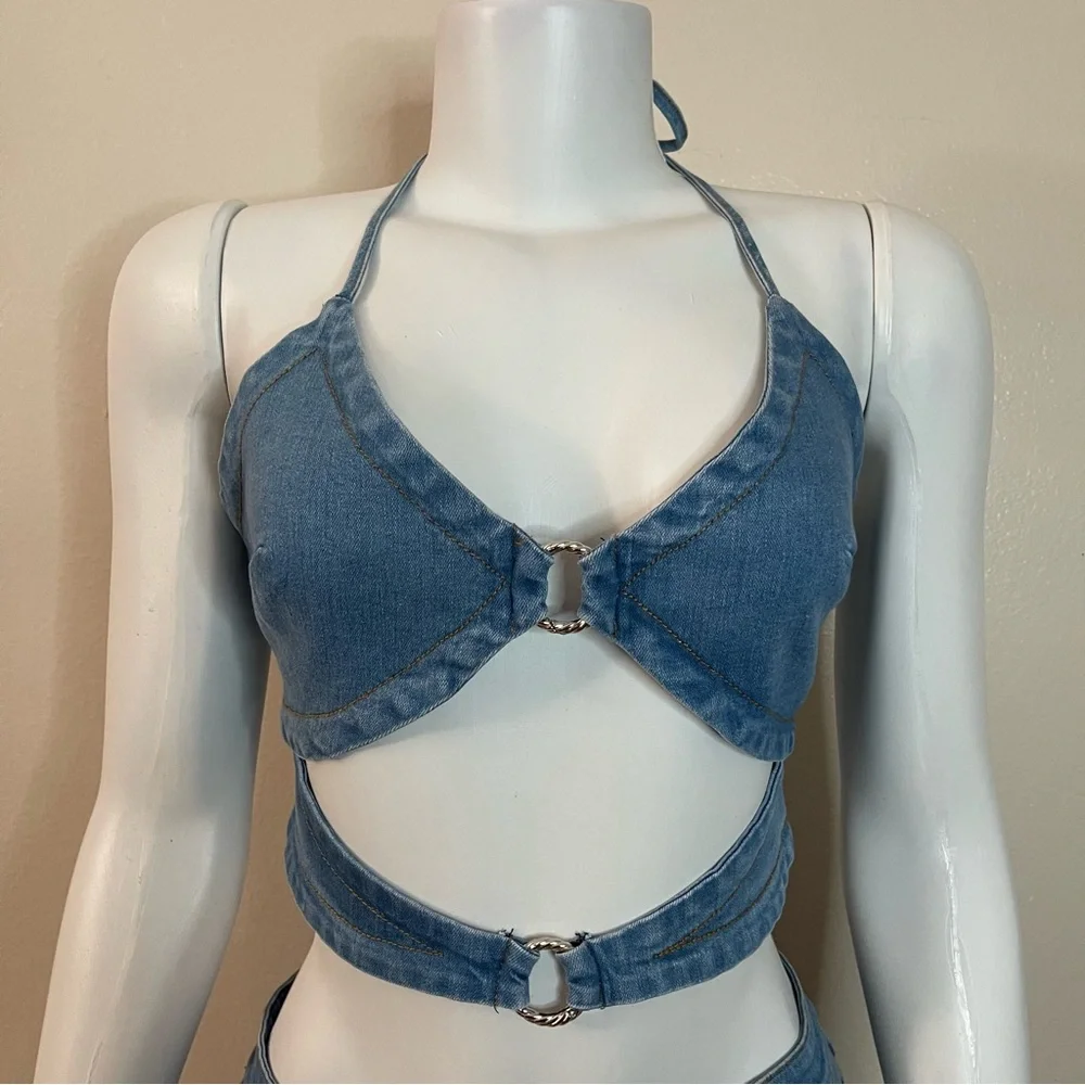 Light blue denim cutout halter rings crop top distressed skinny jeans set